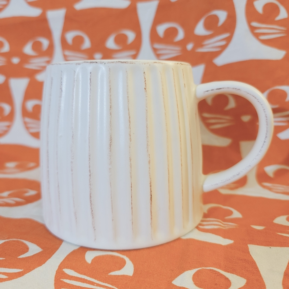 GOEGEOUS Classic Starbucks big 'weathered look' 2013 mug. 16 oz